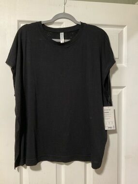 Athleta Black Relaxed Short Sleeve Tee